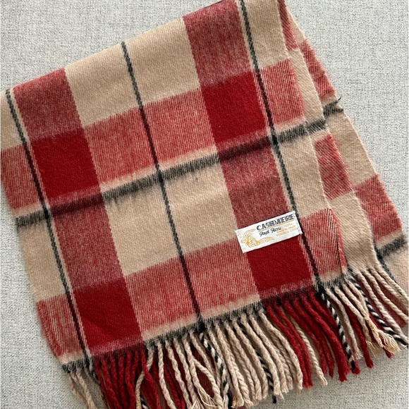 Plaid Red Cashmere Scarf - Picture 4 of 5